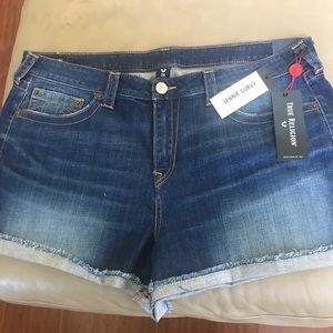 True Religion Jennie Curvy Short